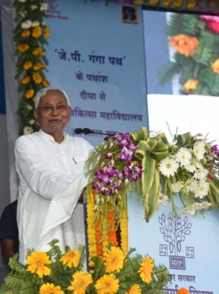 बिहार : पटना में अब लीजिए मरीन ड्राइव का आनंद, नीतीश ने किया जेपी गंगा पथ का लोकार्पण